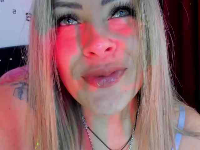 Alexa_lopez webcam