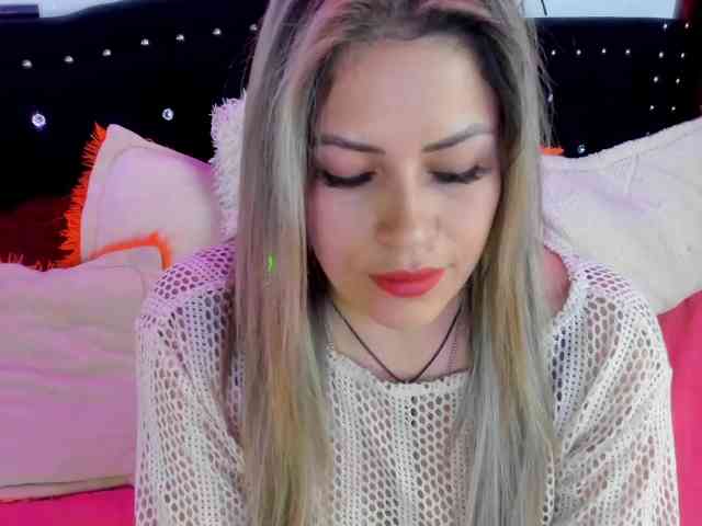 Alexa_lopez webcam