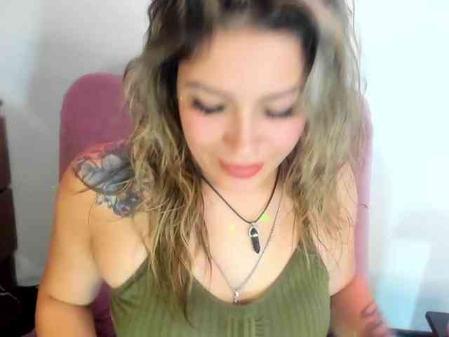 Alexa_lopez webcam