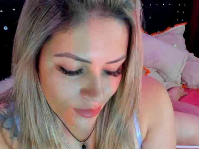 Alexa_lopez webcam