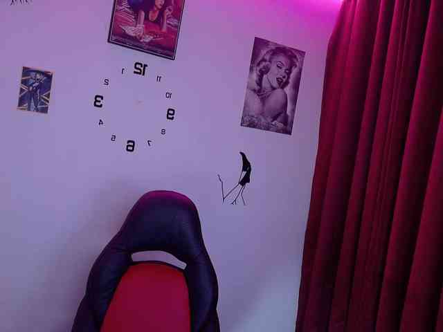Alexa_lopez webcam