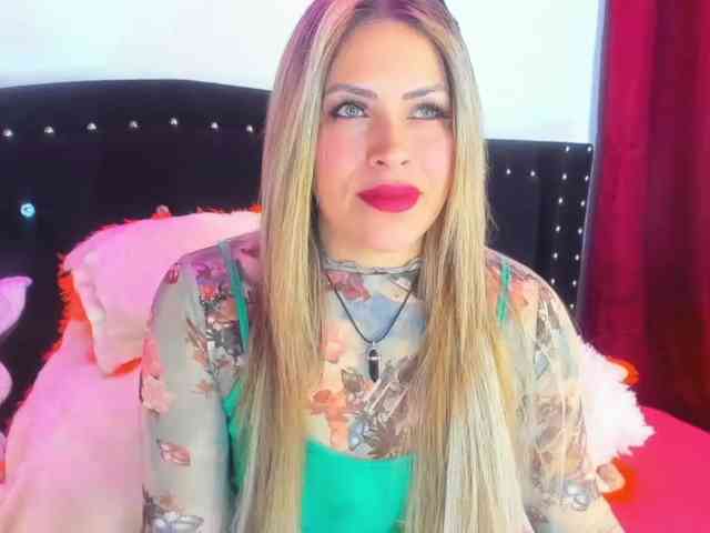 Alexa_lopez webcam