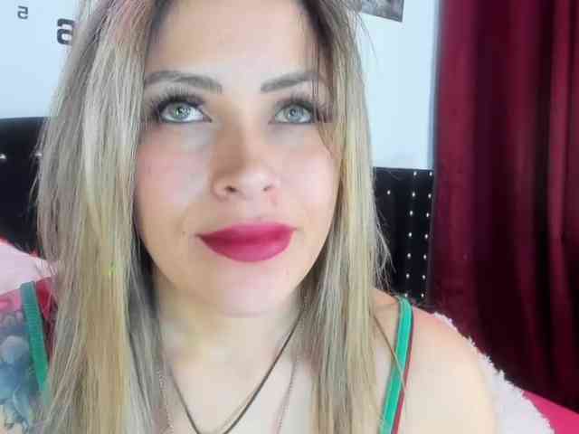 Alexa_lopez webcam