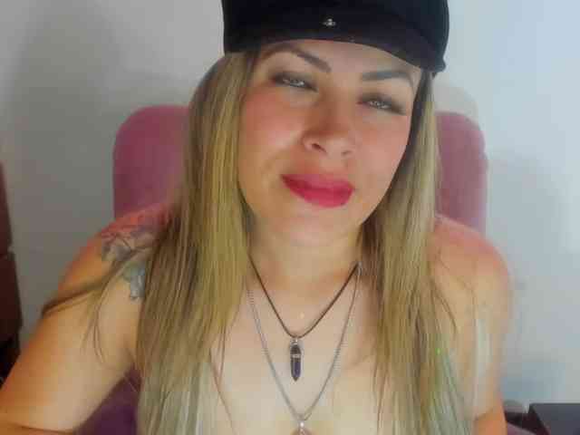 Alexa_lopez webcam