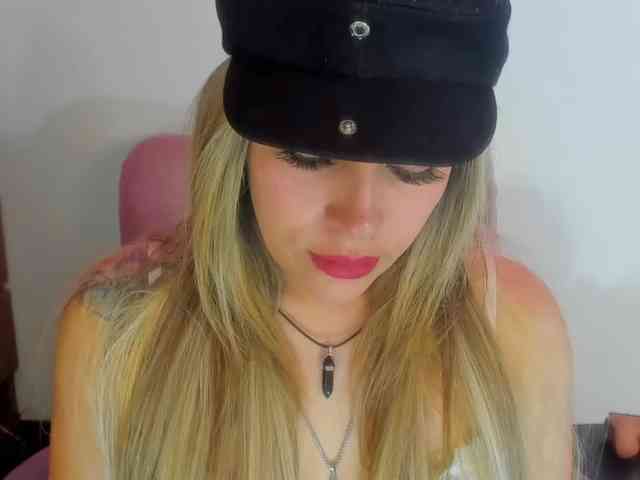 Alexa_lopez webcam