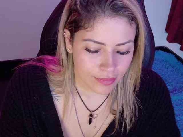 Alexa_lopez webcam