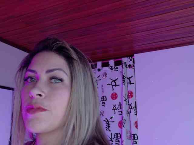 Alexa_lopez webcam