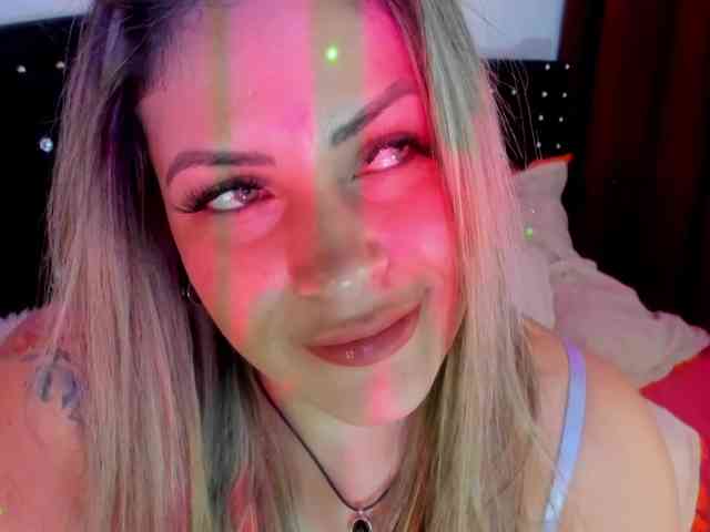 Alexa_lopez webcam