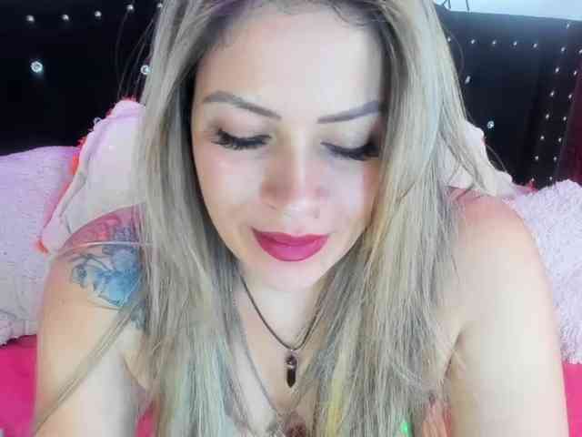 Alexa_lopez webcam