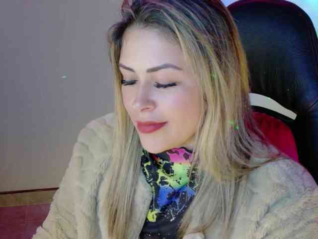 Alexa_lopez webcam