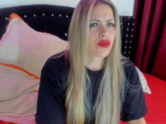 Alexa_lopez webcam