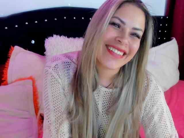 Alexa_lopez webcam