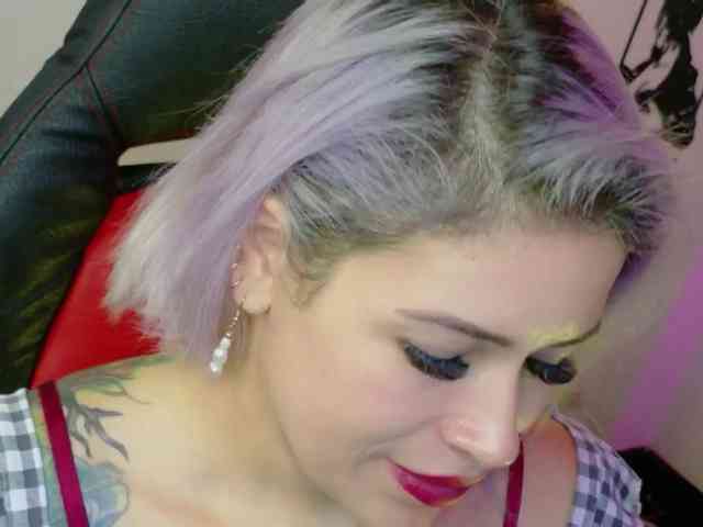 Ivypoison10 Live Webcam on BongaCams