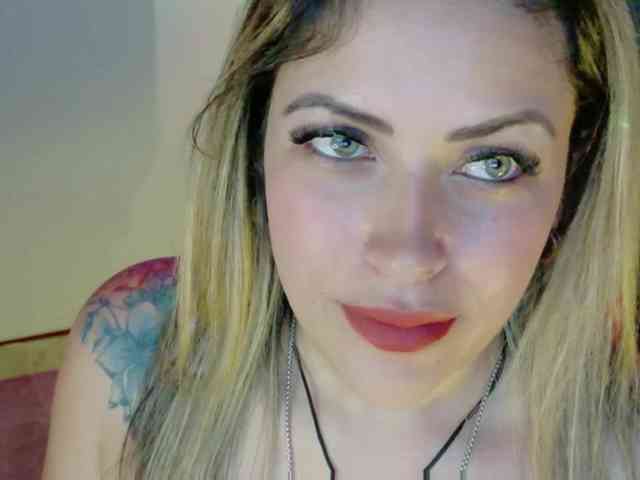 Alexa_lopez webcam