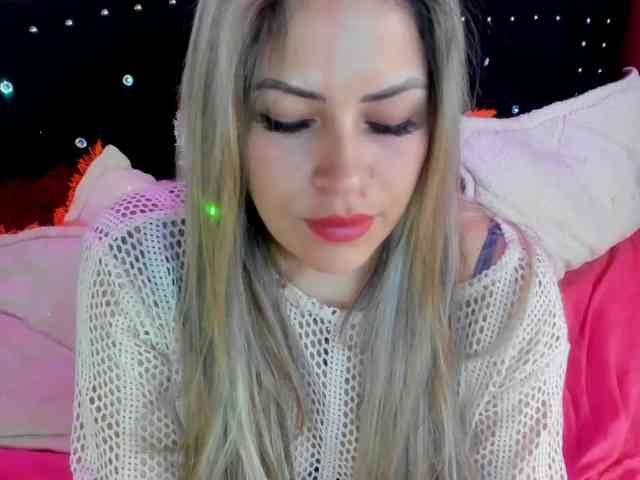 Alexa_lopez webcam
