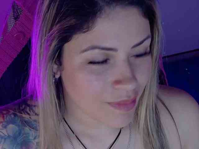 Alexa_lopez webcam