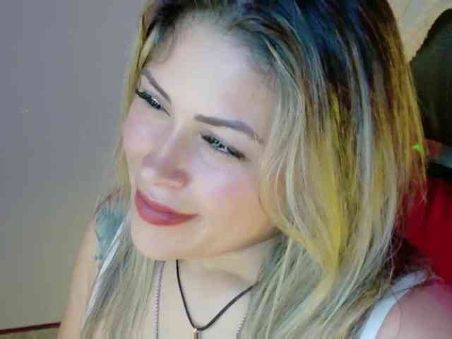 Alexa_lopez webcam