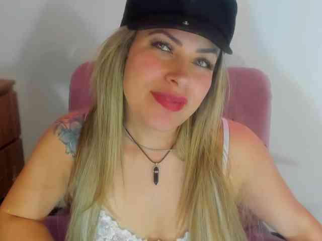 Alexa_lopez webcam