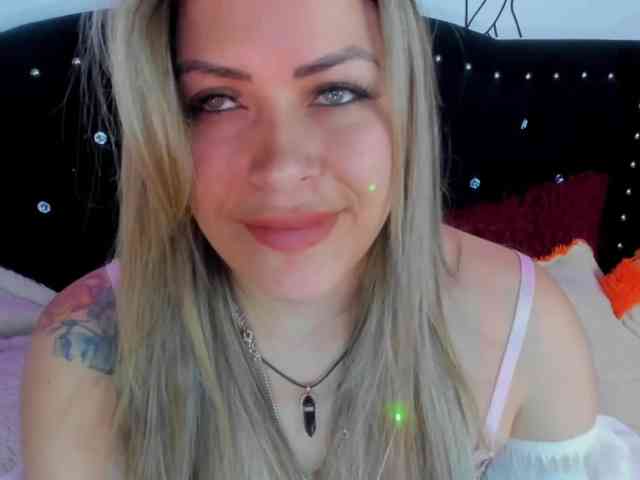 Alexa_lopez webcam