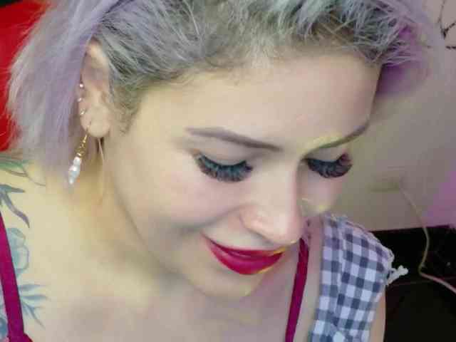 Ivypoison10 Live Webcam on BongaCams