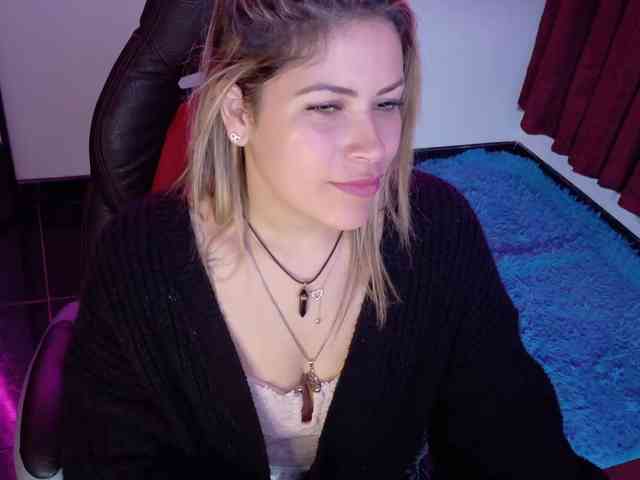 Alexa_lopez webcam