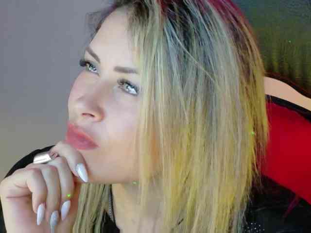 Alexa_lopez webcam