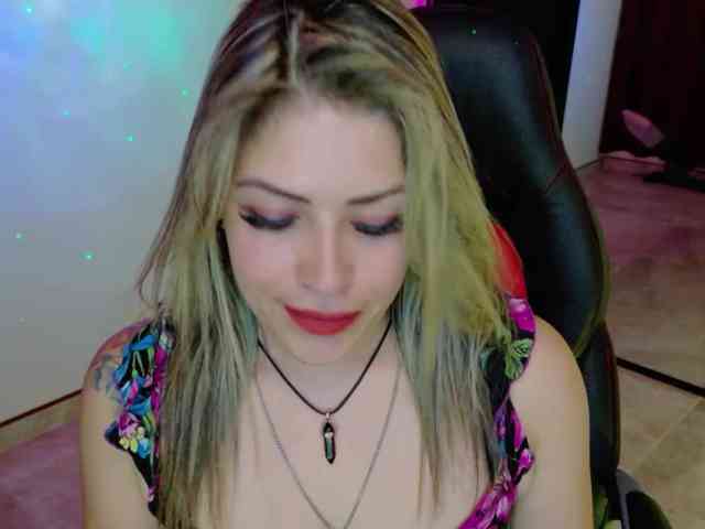 Alexa_lopez webcam