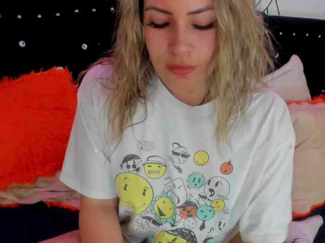 Alexa_lopez webcam