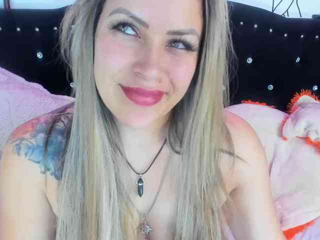 Alexa_lopez webcam