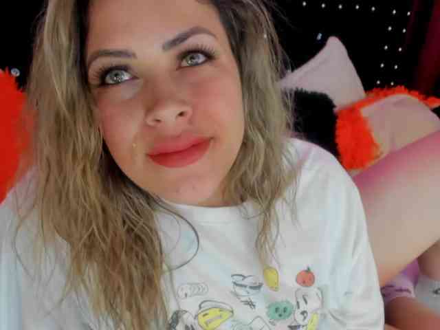 Alexa_lopez webcam