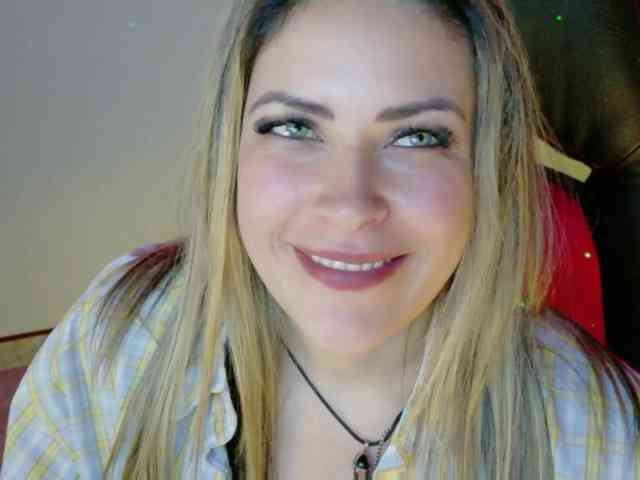 Alexa_lopez webcam
