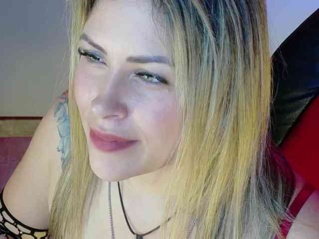 Alexa_lopez webcam