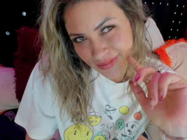 Alexa_lopez webcam