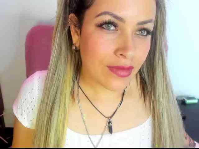 Alexa_lopez webcam