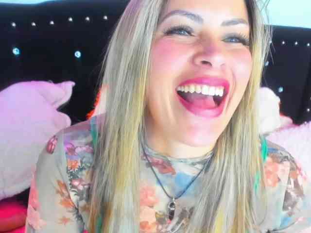 Alexa_lopez webcam