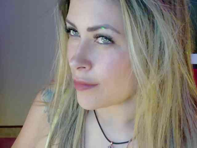 Alexa_lopez webcam