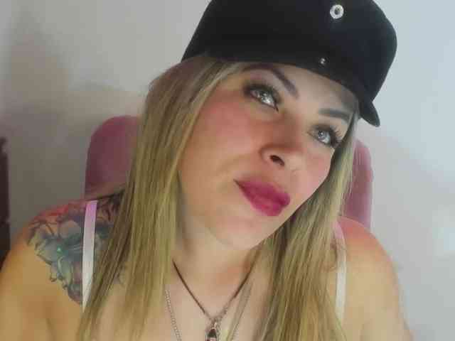 Alexa_lopez webcam