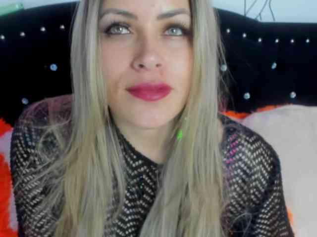 Alexa_lopez webcam