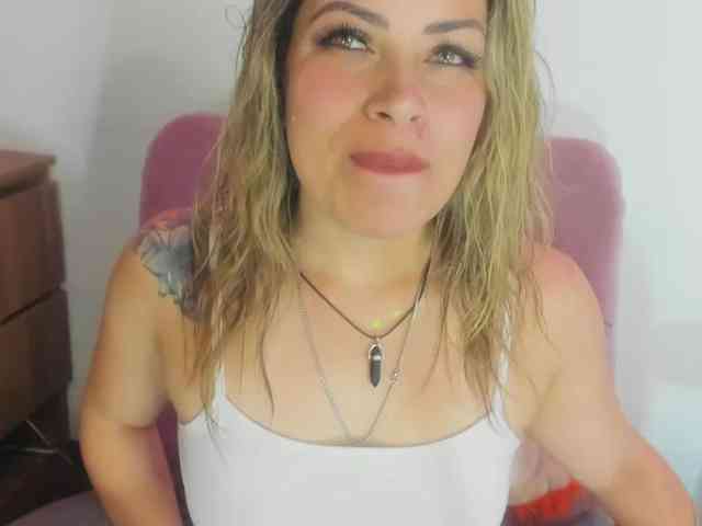 Alexa_lopez webcam