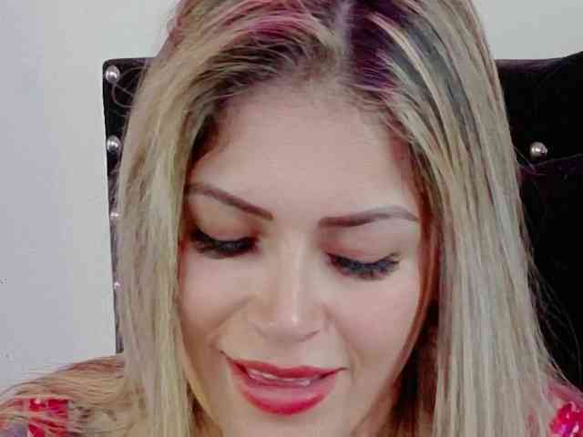 Alexa_lopez webcam