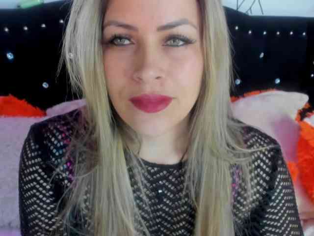 Alexa_lopez webcam