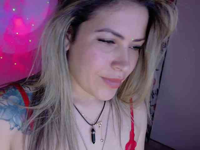 Alexa_lopez webcam