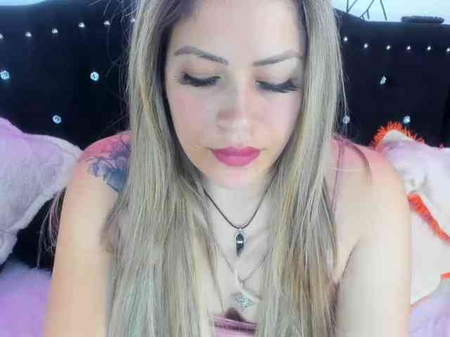 Alexa_lopez webcam