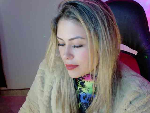 Alexa_lopez webcam