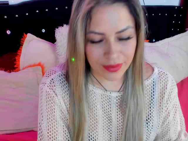Alexa_lopez webcam