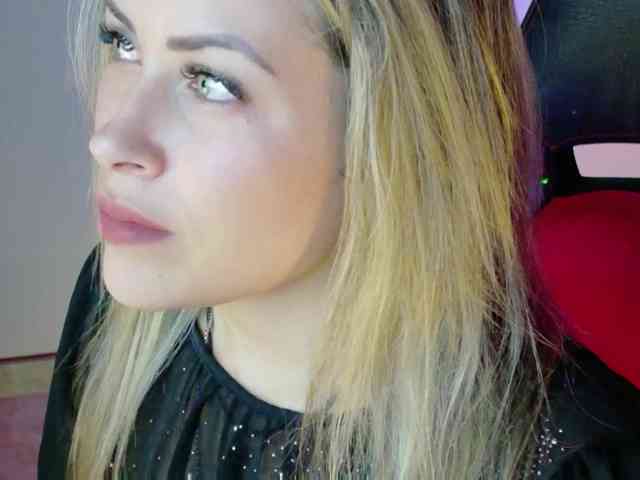 Alexa_lopez webcam