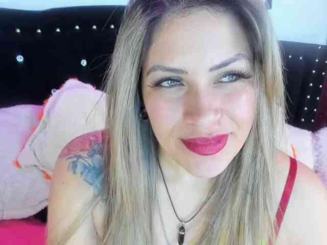 Alexa_lopez webcam