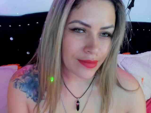 Alexa_lopez webcam