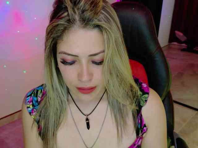 Alexa_lopez webcam