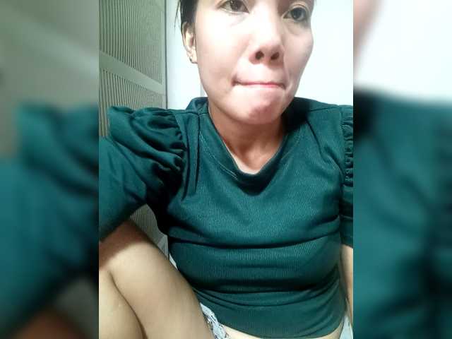 Pempemliciouss's BongaCams show and profile